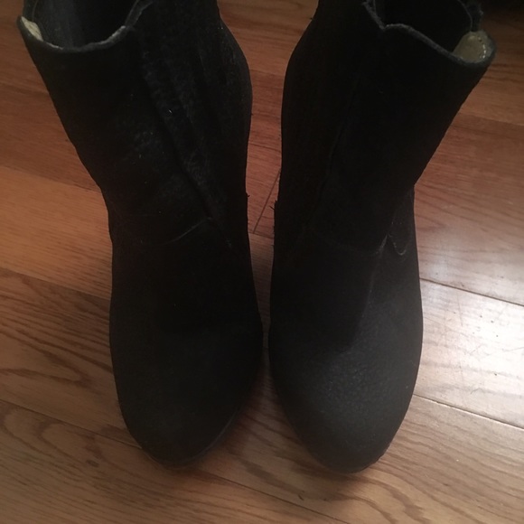 BCBG Max Azria black leather platform short boots - Picture 4 of 5